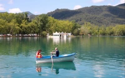 Passeig en barques de rem