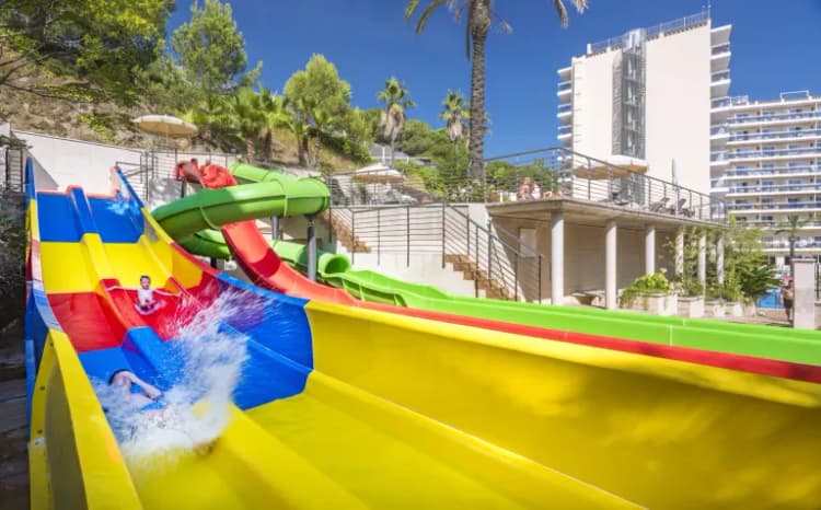 Hotel Oasis Park Splash Calella