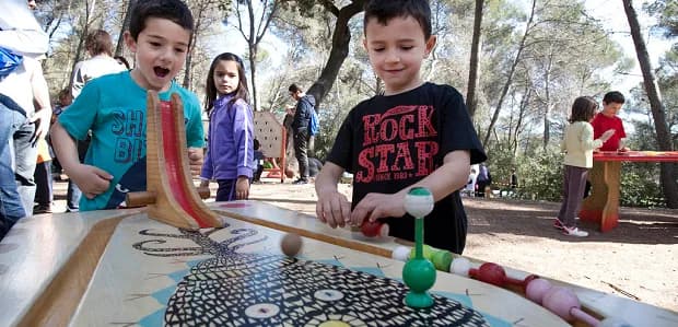 Colors de Monstre – Festival Esperanzah